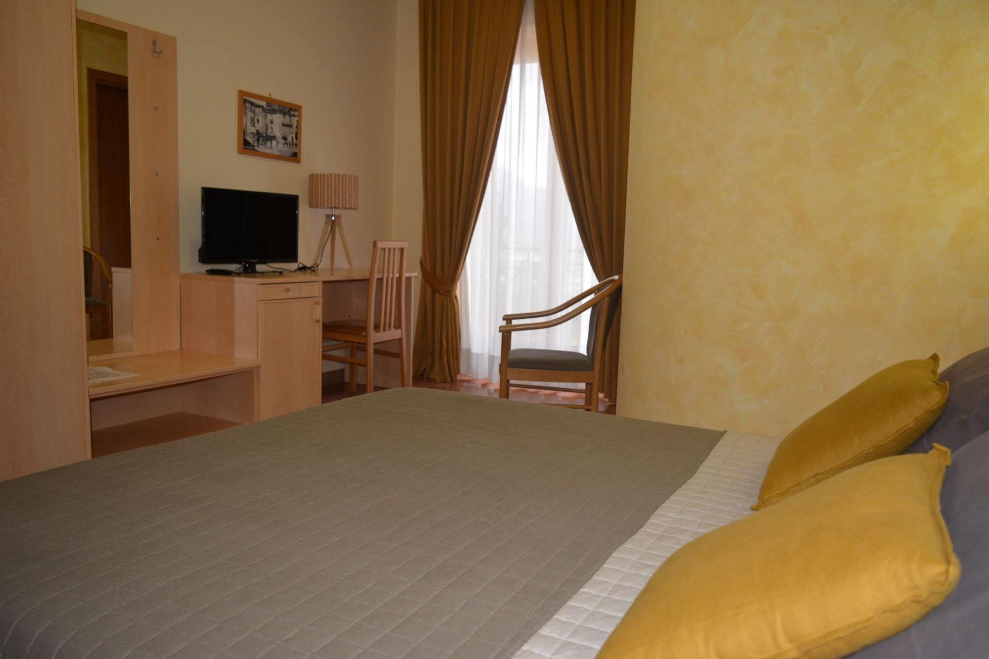 La Collina Hotel & Spa Oliveto Citra Εξωτερικό φωτογραφία