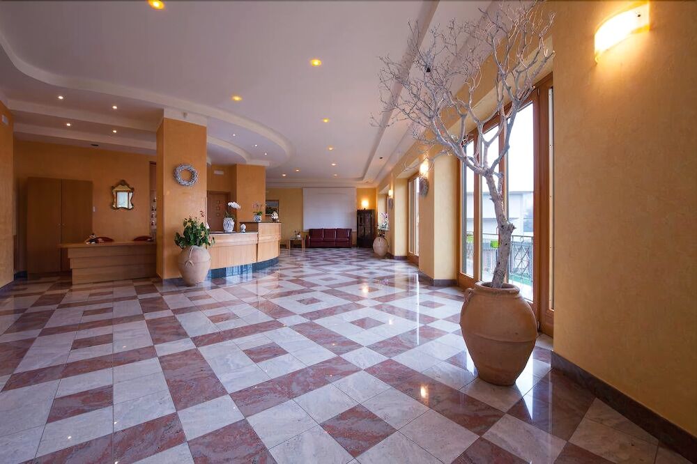 La Collina Hotel & Spa Oliveto Citra Εξωτερικό φωτογραφία